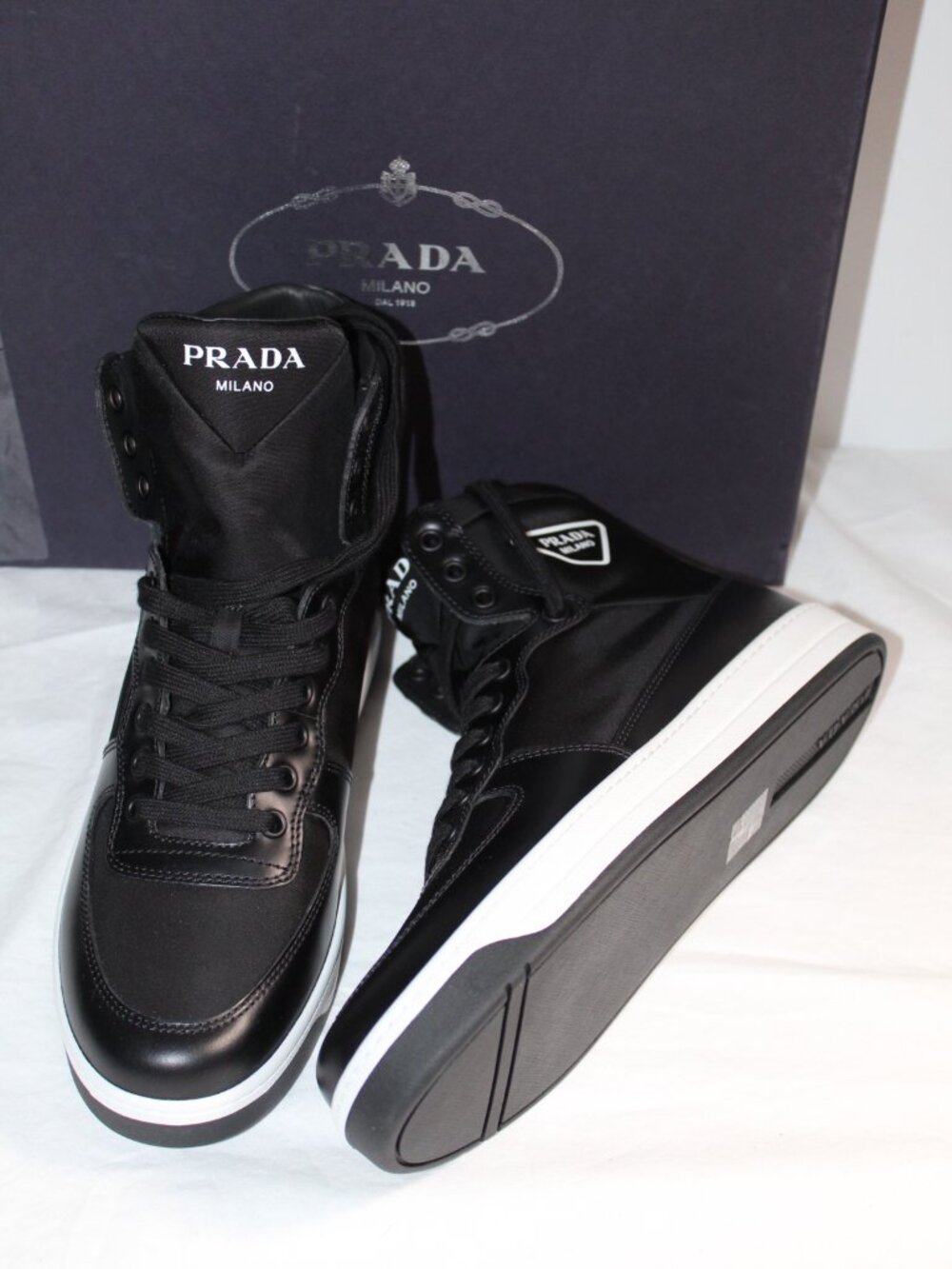 NWB PRADA Black Re-Nylon Booties Lace Up Hi Tops Sneakers Flats Triangle Logo 39